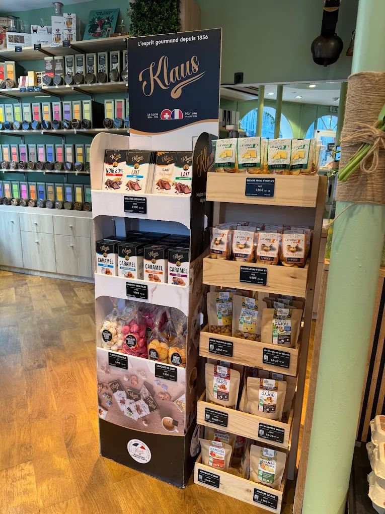 Le présentoir de chocolats Klaus et de biscuits apéritifs
